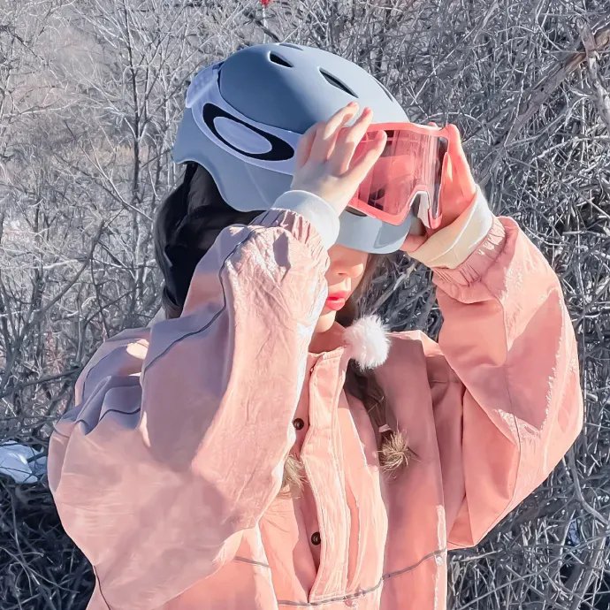 布劳涅森林的女人们